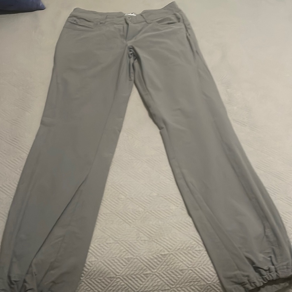 Cabelas  jogger women’s gray